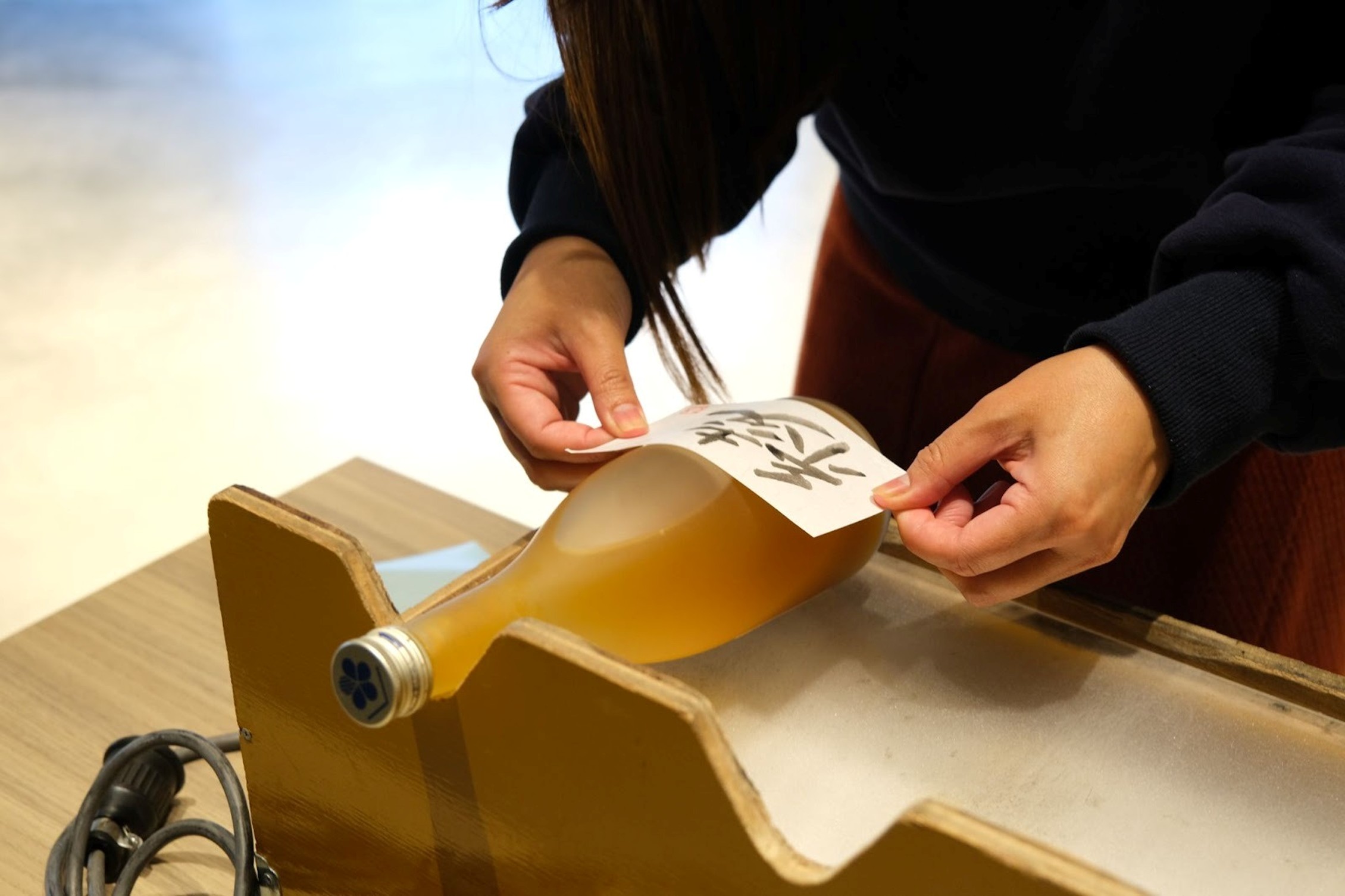 奈良エクスペリエン酒・伝統文化にふれる酒蔵見学×書道体験